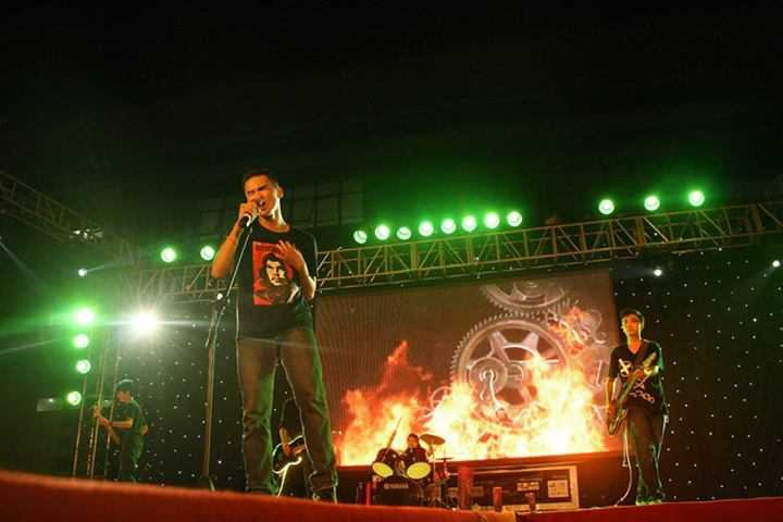 Thủ khoa kép Phạm Việt Anh