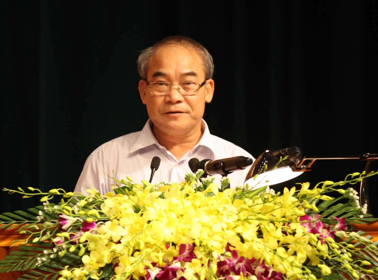 Thứ trưởng Nguyễn Vinh HIển