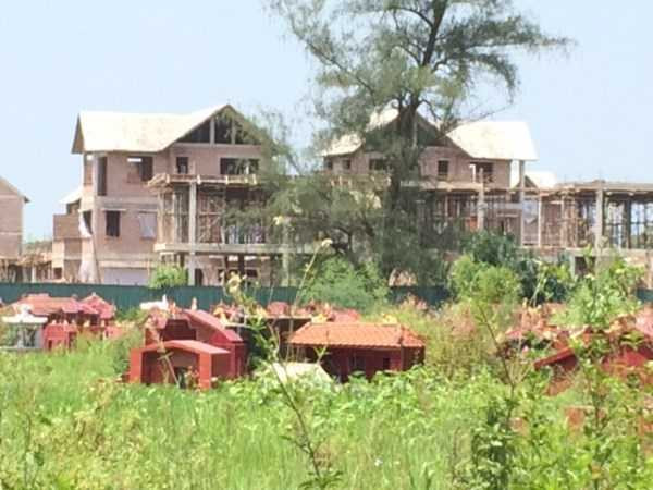 chung cư nghĩa địa