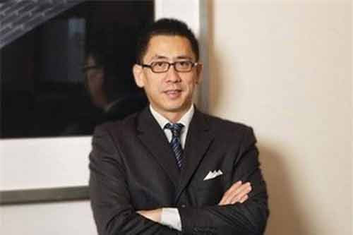 Hút mỡ bụng, tổng giám đốc tử vong