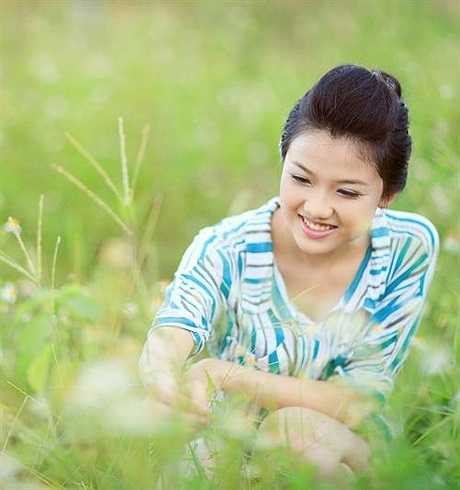 Khi biết kết quả thi, Huyền Thanh đã khóc òa sung sướng. 'Đó là số điểm mình không dám nghĩ đến, cũng không ngờ mình được thủ khoa nên mình vui lắm', Thanh xúc động.