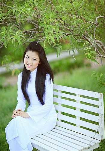 Dự định trong tương lai gần của cô nàng thủ khoa xinh đẹp là sẽ cố gắng làm tốt vai trò của một tân sinh viên, đồng thời trau dồi thêm những năng khiếu, sở trường vốn có để phục vụ tốt cho công việc sau này.