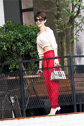 Bởi cô đã trở thành một trong số ít những mỹ nhân Việt luôn cá tính mỗi khi xuất hiện