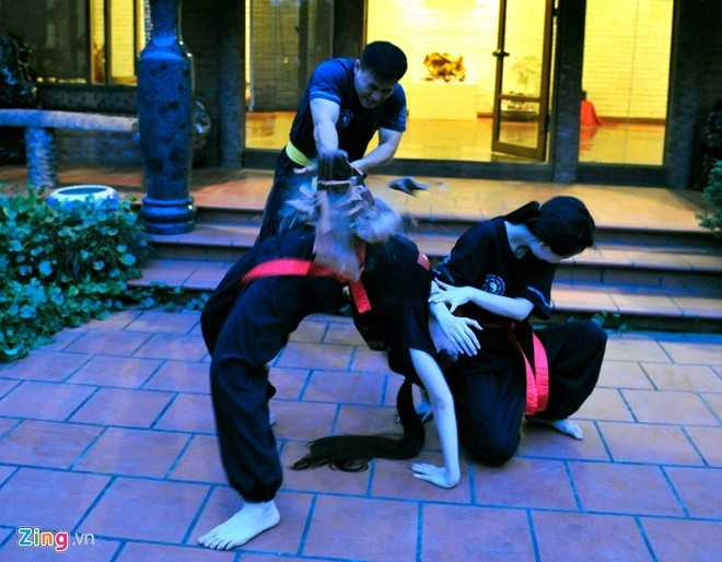 cặp sinh đôi đỗ đại học