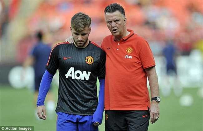 Nhưng dưới sự dìu dắt của Van Gaal, tân binh của Man Utd hứa hẹn sẽ trở thành 'Ashley Cole mới' của bóng đá Anh