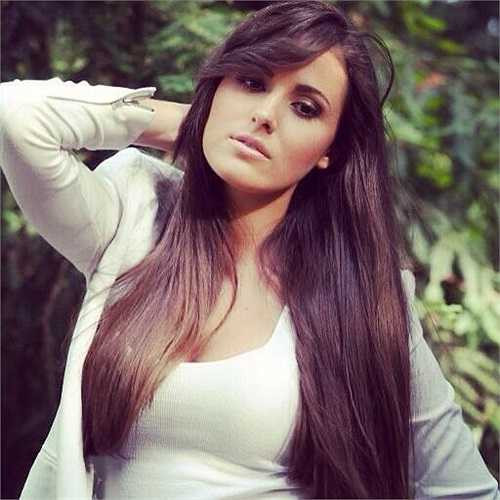 Đặc biệt khi Grzegorz Krychowiak tới đầu quân cho Sevilla mùa hè này, Celia đã nhanh chóng được giới truyền thông Tây Ban Nha để ý và tạo ra hiệu ứng đáng ngạc nhiên