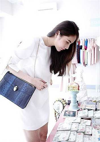 Bộ sưu tập túi xách của Thuỷ Tiên đã nhiều tới mức không thể đếm xuể.