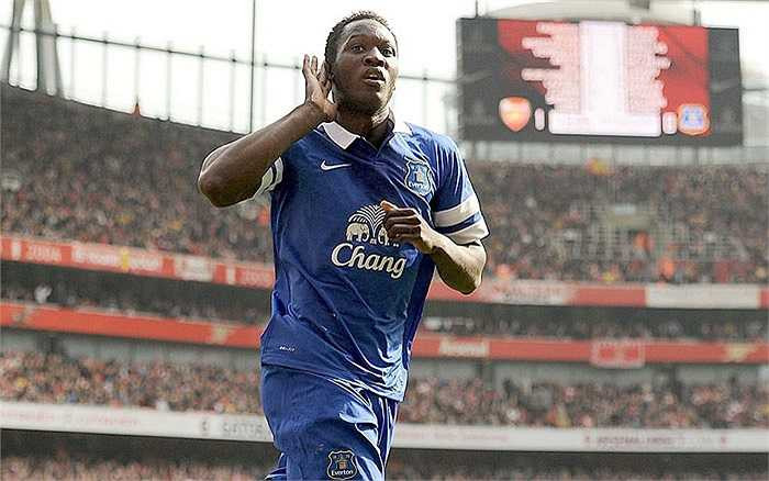Romelu Lukaku chuyển từ Chelsea sang Everton với giá 28 triệu bảng