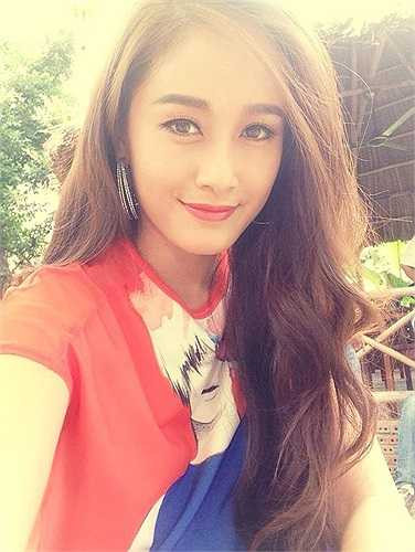 Cô cho biết trong lúc Tiến Dũng và Hải Băng còn quen nhau thì Tiến Dũng đã lén lút qua lại với Lan Anh. 