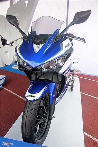 Tại thị trường Indonesia, mẫu xe này được bán giá 56 triệu rupiah, tương đương khoảng 97 triệu đồng. Đây là mức giá khá mềm so với những gì R25 mang lại. Tuy nhiên, Yamaha Việt Nam vẫn chưa có dự định phân phối chính hãng mẫu xe này tại thị trường trong nước.