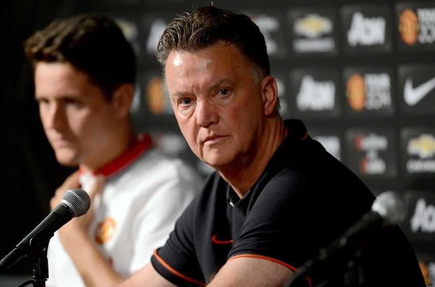 Chuyển nhượng 3/8: Van Gaal khiến fan Man Utd 'đứng ngồi không yên'