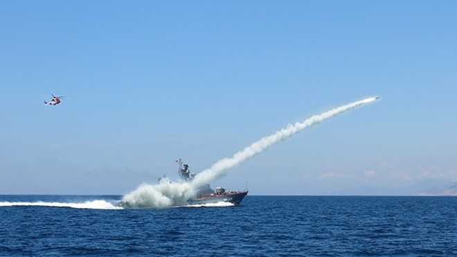 Thăm nơi đóng tàu tên lửa tấn công nhanh ở Việt Nam