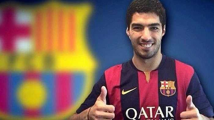 Chơi vị trí tiền đạo trái sẽ là Luis Suarez, chữ ký trị giá 75 triệu bảng của Barca