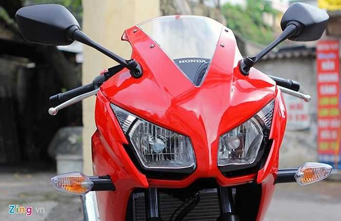 Tại triển lãm mô tô quốc tế CICMAMotor tổ chức tại Trùng Khánh, Trung Quốc, hãng xe Nhật Bản một lần nữa thông báo về sự có mặt của CBR300R 2014, kèm theo thông số kỹ thuật và những mẫu xe trưng bày đầu tiên. 