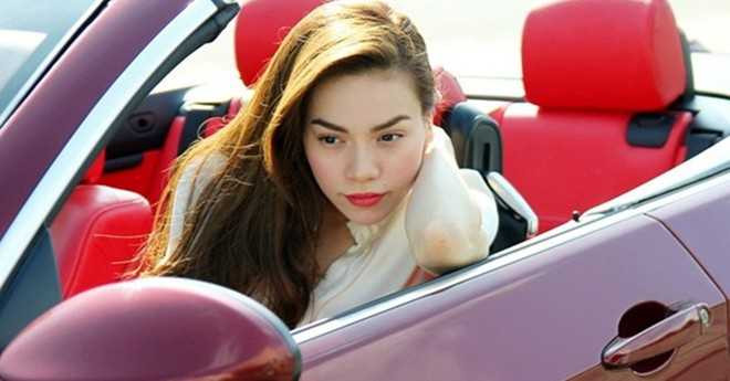 Trong khi các ông chồng đang sở hữu khối tài sản khổng lồ trên sàn chứng khoán, nhiều bà vợ vẫn thờ ơ đứng ngoài việc kinh doanh của chồng.