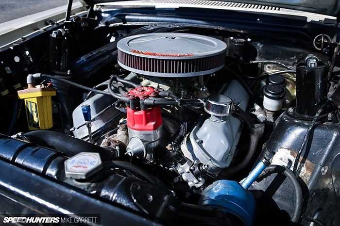 Ra đời từ những năm 60 thế kỷ trước, động cơ OHV V8 này nhanh chóng mang lại danh tiếng cho Ford, đồng thời vận hành dòng xe Mustang, Falcon và hàng loạt các phiên bản khác trong đại gia đình Ford.