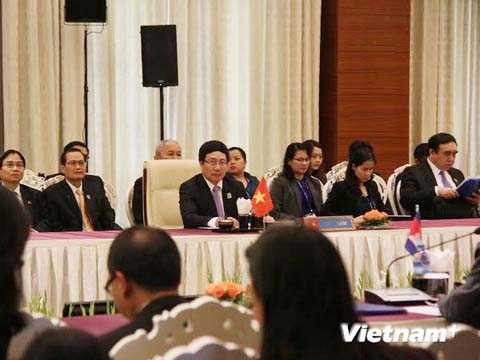 Hoa Kỳ, Việt Nam, Hiệp định TPP, Thượng nghị sỹ John McCain, Hà Nội