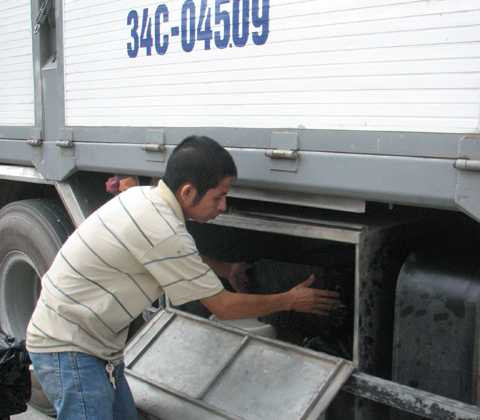 Đà Nẵng, bắt giữ, xe tải, hàng lậu, thuốc lá lậu