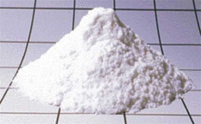 Amiang (hay còn gọi là asbestos) là tên gọi bắt nguồn từ tiếng Hi Lạp cổ có nghĩa là 'không thể bị phá huỷ'. 