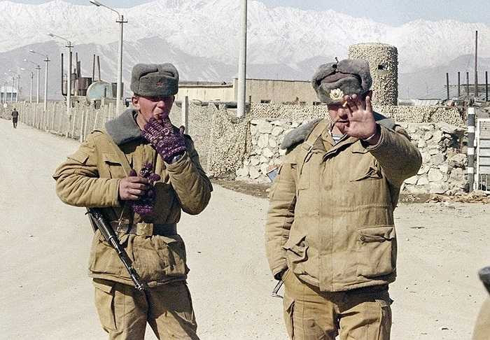 Các binh sĩ Liên Xô tại Kabul