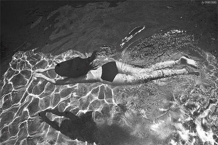 Cũng bởi vậy, Ngọc Trinh nhiều lần đưa ra những phát ngôn gây sốc vóc dáng của bản thân và lần cô nhận phải không ít 'gạch đá' của mọi người.