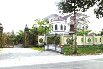 Biệt thự ông truyền