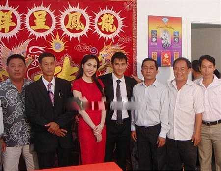 Sau một thời gian dài bên nhau vượt qua mọi trở ngại, Thuỷ Tiên - Công Vinh đang dần chứng tỏ họ là một cặp đôi quyền lực của showbiz