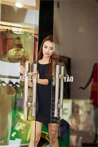 Hồng Quế khẳng định cô vẫn sẽ giữ đúng lời hứa trước đây bằng cách xây dựng một hình ảnh sạch sẽ hơn và không scandal nữa trong 2014.