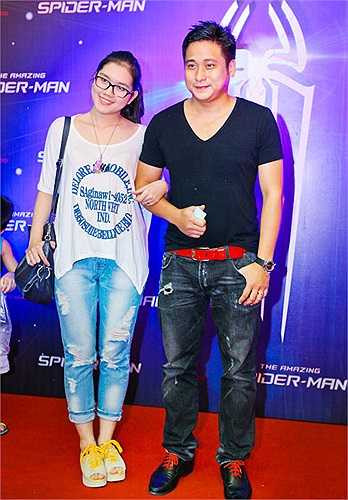 Cặp đôi thường xuất hiện trước công chúng với trang phục có phần xuề xoà.