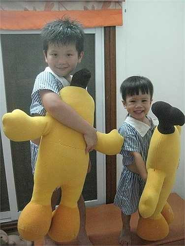 Ngoài thành công trong công việc, Bạch Dương được xem là nữ BTV giỏi việc nước, đảm việc nhà. Gia đình cô hạnh phúc với hai cậu con trai thông minh, kháu khỉnh.