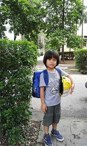 Hiện tại, bé Voi đã được 6 tuổi và chuẩn bị vào học lớp 1.