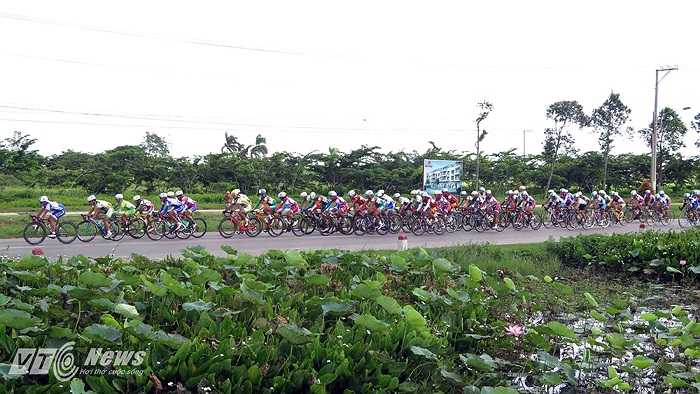 Đoàn đua qua địa phận tỉnh Tiền Giang