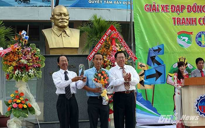 Đây là giải đấu chào mừng 126 năm ngày sinh Chủ tịch Tôn Đức Thắng (20/8/1888-20/8/2014).