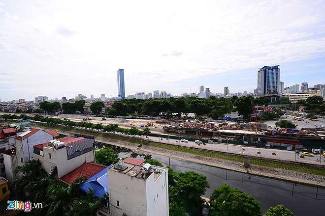 Tuyến đường vành đai 2 từ Nhật Tân về nút giao thông Cầu Giấy có chiều dài khoảng 6,1 km. Dự án tập trung vào xây dựng tuyến xe buýt nhanh, vận chuyển khối lượng lớn hành khách Láng Hạ - Giảng Võ và kết nối trung tâm Thủ đô đến sân bay quốc tế Nội Bài nhằm giảm áp lực giao thông trên tuyến đường Bắc Thăng Long - Nội Bài hiện tại. 