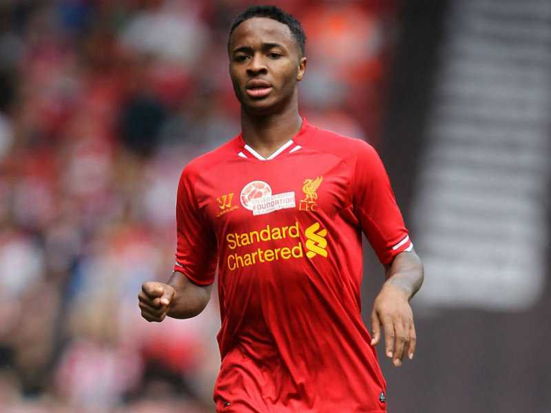 Liverpool giữ chân Sterling bằng lương 'khủng'