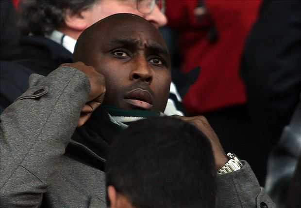 Sol Campbell lo lắng Arsenal sẽ lại gục ngã vì bão chấn thương