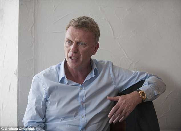 David Moyes lên tiếng bênh vực Van Gaal 