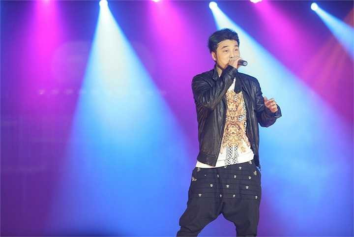 Dù thiếu vắng 2 thành viên Nhất Thiên Bảo và Điền Thái Toàn nhưng ba mảnh ghép của 1088 cũng đã thật sự đem lại một tiết mục bùng nổ và háo hức cho khán giả hâm mộ - những người đã quá lâu không được nhìn thấy hình ảnh 1088 trên sân khấu. 