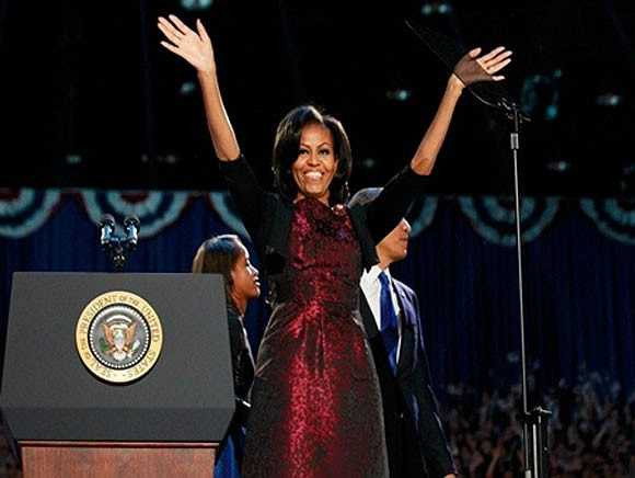 Đệ nhất phu nhân Michelle Obama của Tổng thống đương nhiệm Hoa Kỳ, Barack Obama tốt nghiệp tiến sĩ ngành luật năm 1988. Bà luôn mong muốn thế hệ trẻ của nước Mỹ tiến lên phía trước. Bà đứng đầu chiến dịch 'Let’s move!' thúc đẩy ăn uống dinh dưỡng và chống lại tệ nạn lạm dụng trẻ em.