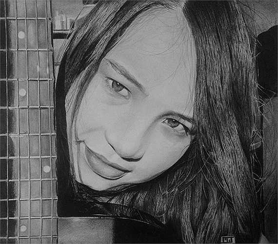 Tranh Tùng vẽ tặng một bạn thân người Pháp gốc Việt. Mỗi một tác phẩm Tùng mất khoảng 10-30 giờ để hoàn thành. Theo Tùng một tác phẩm muốn đẹp phải trải qua sự kiên nhẫn và sự tỉ mỉ cao của người họa sĩ.