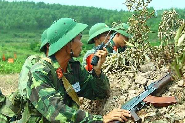 Giao nhiệm vụ cho các bộ phận chuẩn bị mở cửa đánh chiếm đầu cầu