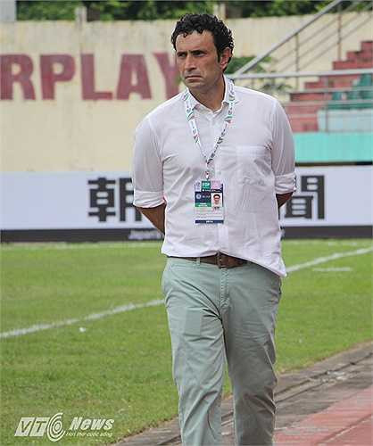 Từ một đội bóng hạng trung của Hongkong, Kitchee đã vượt lên, chơi ngang ngửa và thắng được các CLB Việt Nam