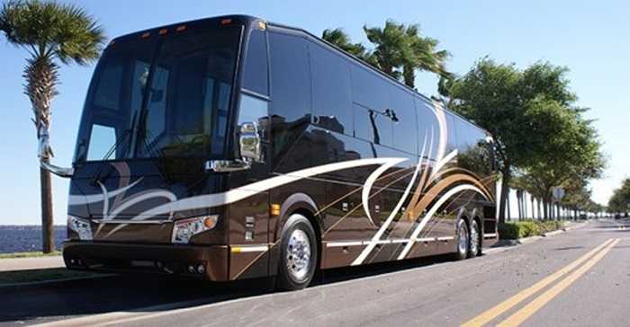 Tại Mỹ, thị trường xe hoán cải công năng, chuyển đổi chuyên dụng cho du lịch đường dài vô cùng sôi động và đa dạng. Đỉnh cao là những chiếc motorhome có giá từ 1 đến 2 triệu USD, tùy theo độ xa xỉ của nội thất trong xe.