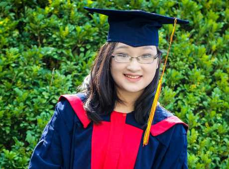 thủ khoa đại học: 4 tuổi biết đọc thông viết thạo