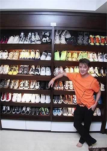 Đàm Vĩnh Hưng được ví như 'ông hoàng đồ hiệu' vì thú chơi 'ngông' và 'độc' của mình.