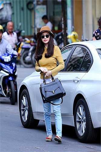 Phương Trinh cũng mê mẩn phong cách thời trang của bà mẹ một con.
