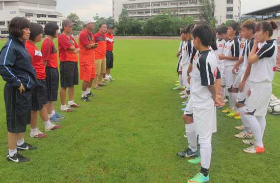 U19 nữ Việt Nam cũng đang thi đấu ấn tượng tại giải U19 Đông Nam Á (Ảnh: VFF)