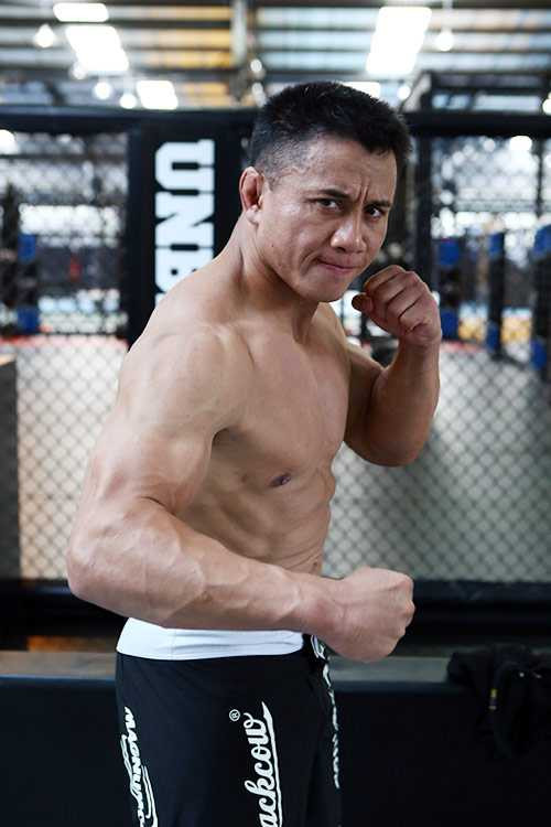 Cao thủ võ lâm gốc Việt: Tôi nổi tiếng hơn Jonny Trí Nguyễn