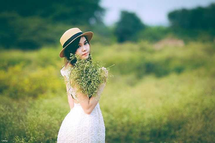 Không chỉ học giỏi, Minh Hương còn thu hút những người đối diện bởi gương mặt xinh xắn