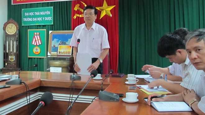 Ông Đặng Kim Vui, giám đốc ĐH Thái Nguyên tại buổi họp báo.